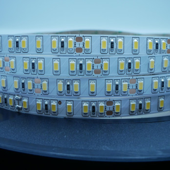Taśma LED SMD2835 ciepła 2700K 14W 24V 120 LED/m CRI90 - 30 metrów